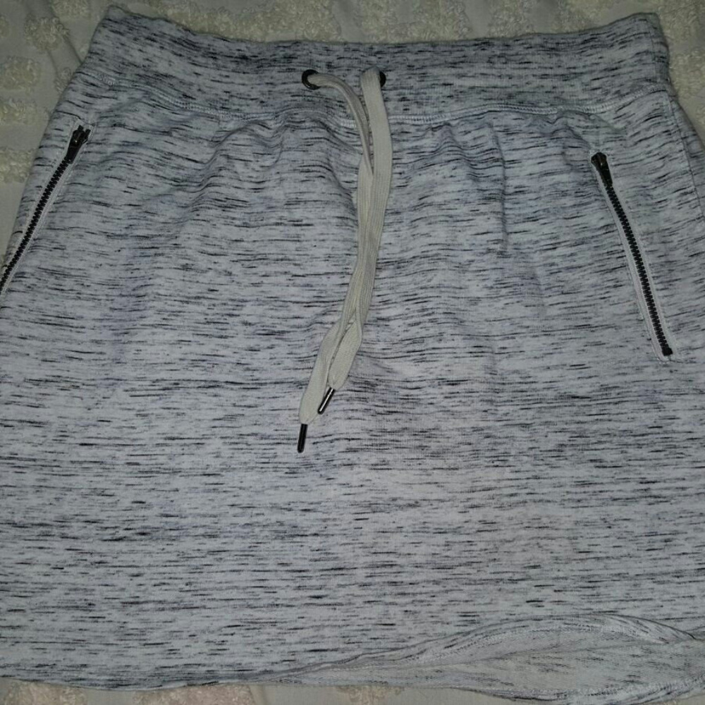 Green Tea Skirt Size Medium